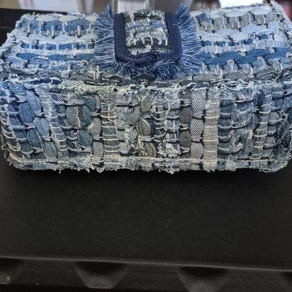 Belier Belier demin shoulder bag. - Picture 3 of 4